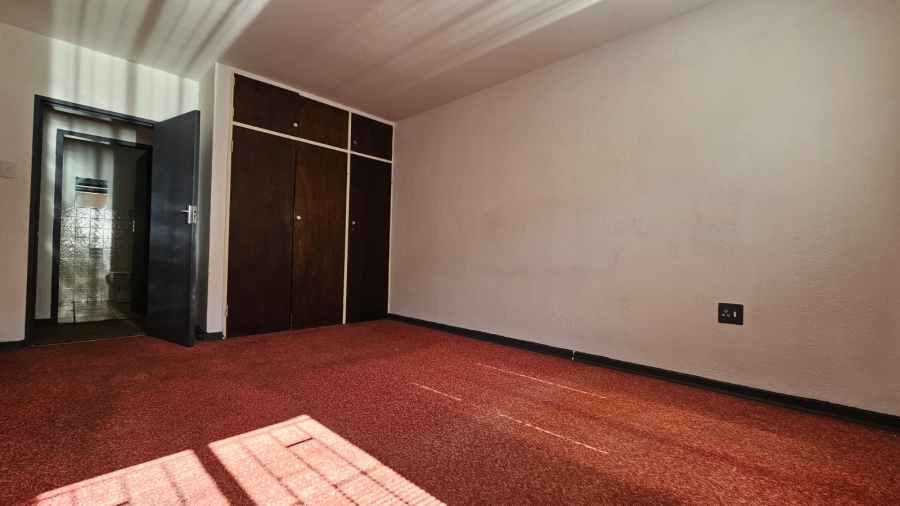 2 Bedroom Property for Sale in Potchefstroom North West